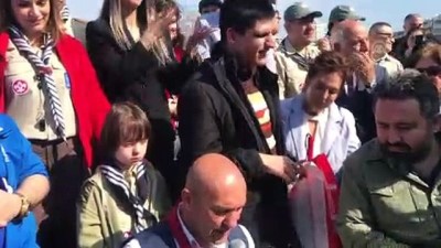 Belediye Başkanı Adayı Tekerlekli Sandalyede