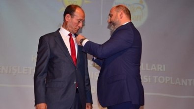 CHP' Den AK Partiye Geçen Rasim Daşhan Yüzde 53.72 İle Yeniden Başkan