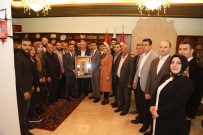 NEVŞEHIR MERKEZ - AK Parti Merkez İlçe Yönetimi Ve Kadın Kolları Başkanlığı Heyeti, Başkan Arı'yı Tebrik Etti