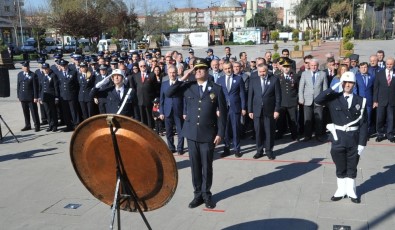 Bafra'da Polis Haftası Töreni