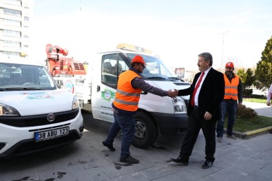 Başkan Dr. Mustafa Palancıoğlu 'Yeni İlaçlama Makineleri İle Yaz Aylarında Daha Seri Ve Etkin Bir İlaçlama Yapılacaktır'