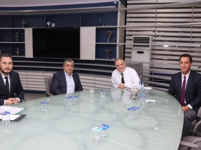 Başkan Özlü'ye Hayırlı Olsun Dileklerini İletti