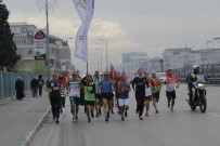TÜRK POLİS TEŞKİLATI - Bursa'da Maraton Koşucuları Polis İçin 10 Kilometre Koştu