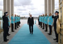 CUMHURBAŞKANLIĞI KÜLLİYESİ - Cumhurbaşkanı Erdoğan, Külliye'de Polislerin Bayramını Kutladı