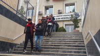 YANKESİCİLİK VE DOLANDIRICILIK BÜRO AMİRLİĞİ - İstanbul'da Sahte Altın Sikke Satan Suriyeli Şahıslar Suçüstü Yakalandı