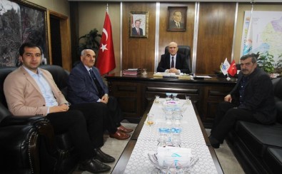 Karaman'dan Başkan Pekmezci'ye Ziyaret