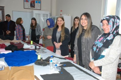 Protokol Eşleri Fatih Kadın Gençlik Merkezi'ndeki Çalışmaları İnceledi