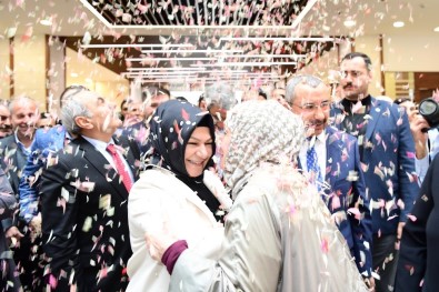 Sancaktepe Belediye Başkanı Şeyma Döğücü, İsmail Erdem'den Görevi Devraldı