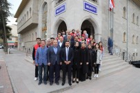 TÜRK KıZıLAYı - Türk Kızılay'ı Nevşehir Şube Yöneticileri, Başkan Arı'yı Ziyaret Etti