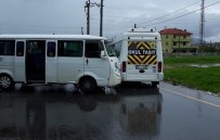 Yatağan'da Öğrenci Servisleri Çarpıştı Açıklaması 3 Yaralı