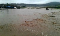 Yoğun Yağış Tarım Arazilerini Su Altında Bıraktı Haberi