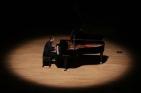 HÜDAVERDI OTAKLı - Büyükşehir Piyano Konserine Ev Sahipliği Yaptı
