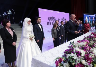 Cumhurbaşkanı Erdoğan, Bekir Bozdağ'ın Oğlunun Nikah Şahidi Oldu