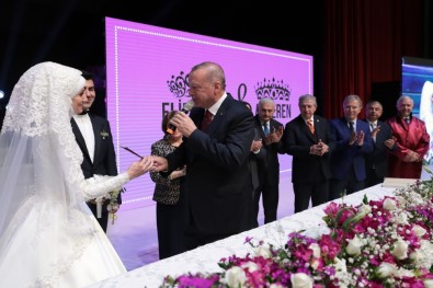 Cumhurbaşkanı Erdoğan,Bozdağ Çiftinin Nikah Şahidi Oldu