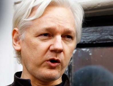 Julian Assange gözaltına alındı