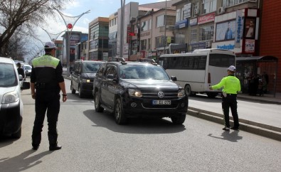 'Öncelik Hayatın, Öncelik Yayanın'
