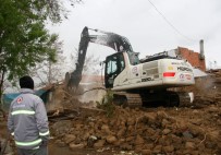 (Özel) Yıkılan Duvarlar Arasında Anılarda Enkaz Altında Kaldı