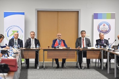 Vali Demirtaş Açıklaması 'Mesleki Ve Teknik Eğitimi Desteklemeye Devam Edeceğiz'