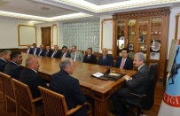 İBRAHIM AKıN - Yeni İl Genel Meclisi Valin Akın'ı Ziyaret Ederek İstişare Toplantısı Yaptı