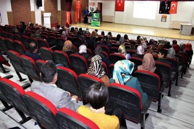 Elazığ'da 'Sağlıklı Yaşam, Sağlıklı Gelecek' Semineri
