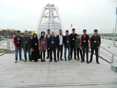 Öğrenciler, Bilim Merkezi Fuarını Gezdi