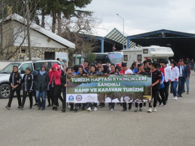 Sandıklı Akdağ'da Kamp Karavan Turizmi Etkinliği Başladı