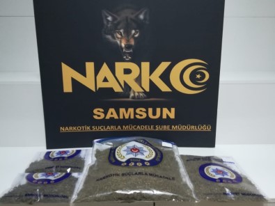 Tarlada Gömülü 1 Kilo 841 Gram Bonzaiyle Yakalandı