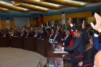 MEHMET YıLDıZ - Başkan Bozdoğan İlk Meclisi Toplantısını Yaptı