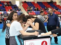 BİLEK GÜREŞİ - Bilek Güreşi Gençler Türkiye Şampiyonası Yoğun Katılımla Başladı