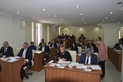 Burdur Belediye Meclisi İlk Toplantısını Yaptı