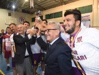 VOLEYBOL TAKIMI - Kurumlar Arası Voleybol Turnuvası Sona Erdi