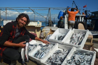 Didimli Balıkçılar Ağları Toplamaya Hazırlanıyor