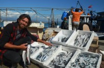 BALIK SEZONU - Didimli Balıkçılar Ağları Toplamaya Hazırlanıyor