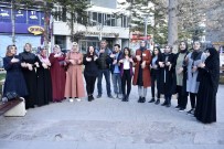 GÜMÜŞHANE ÜNIVERSITESI - İşaret Dili Kursiyerlerinden Gümüşhane Caddelerinde Sosyal Deney