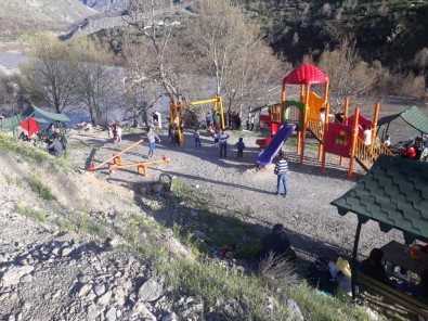 O Dağlardan Artık Huzur Sesleri Geliyor