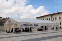 AVRUPALı - Onlarda Karanlık, Bizde Altın Çağ