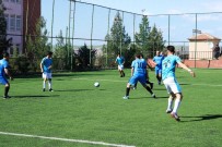 ORHAN YıLDıZ - Terör Bitti Öğrenciler Futbolda Ter Döktü