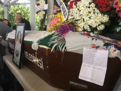 ABD'deki Kazada Ölen Üniversiteli İlayda'ya Hüzünlü Veda