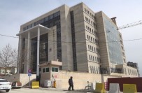 FıRAT ÜNIVERSITESI - Aracın Camına Sıkıştırıp Ölümüne Sebebiyet Vermişti, O Şüpheli Tutuklandı