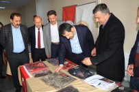 HAKKARI ÜNIVERSITESI - Başkan Gür, 205 Şehidin Emanetleri Sergisini Ziyaret Etti