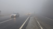 KARANLıKDERE - Bolu Dağı'nda Sis Nedeniyle Göz Gözü Görmüyor