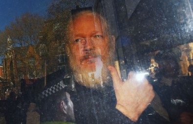 Ekvador Devlet Başkanından Assange'a 'Casusluk' Suçlaması
