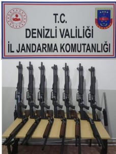 Jandarma Kaçak 16 Adet Av Tüfeği Ele Geçirdi