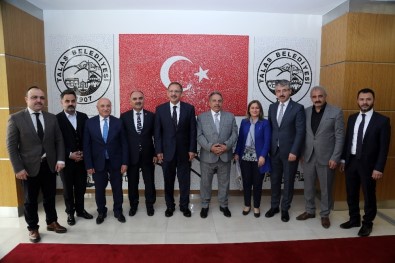 Özhaseki'den Başkan Yalçın'a Tebrik