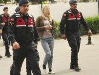 MAKYAJ MALZEMESİ - Pes dedirten olay! Ukraynalı kadın, Norveçli turisti Antalya'da...