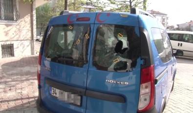 Bahçelievler'de Dört Araç Kurşunlandı