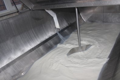 Çiğ Süte Verilen 2 Lira Süt Üreticini Memnun Etti