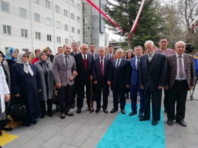 Erciyes Üniversitesinde Nazende-Nuri Özkaya Gündüz Onkoloji Merkezi Açıldı