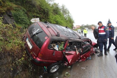 Giresun'da Trafik Kazası Sonrası Araç Alev Aldı Açıklaması 1 Ölü, 1 Yaralı