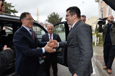 Kamu Başdenetçisi Şeref Malkoç Açıklaması 'Kamu Denetçiliği Kurumu Bir Denetim Kurumu, İnsan Hakları Kurumu'